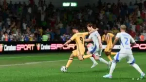 Das Bild zeigt das Spiel Royal FC London gegen Leeds United im EA FC 25 Karrieremodus.