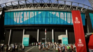 Das Bild zeigt das Wembley-Stadion im EA FC 25 Karrieremodus.