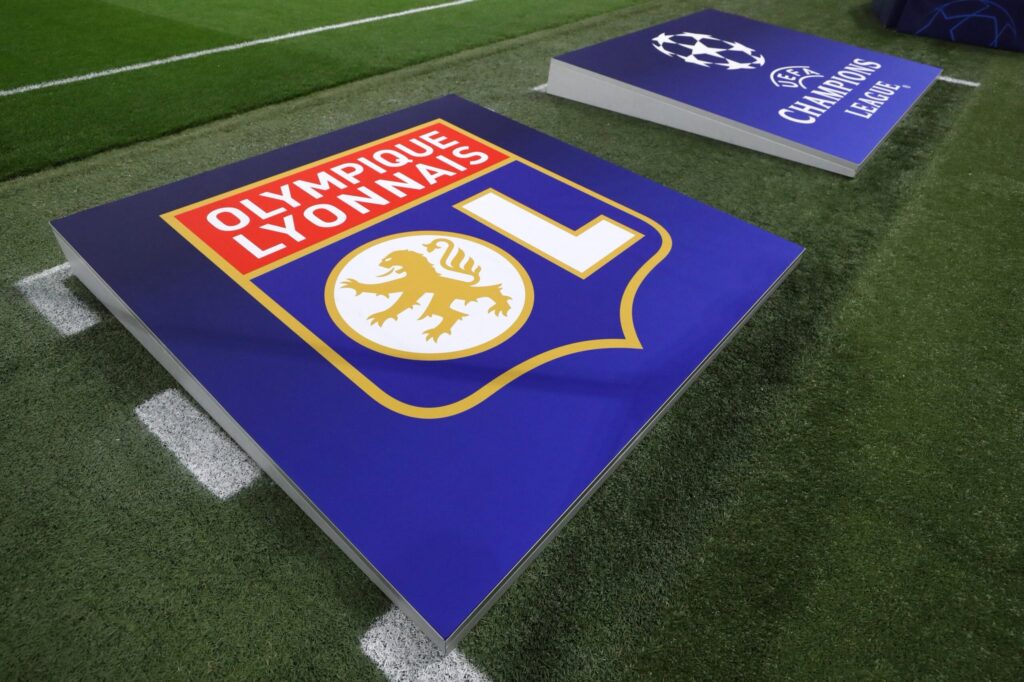 Das Bild zeigt Olymique Lyon im EA FC 25 Karrieremodus, der zwangsabsteigen in die Ligue 2 muss